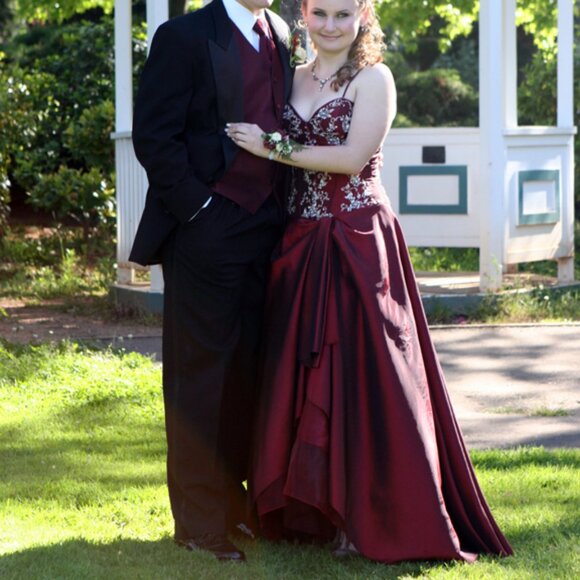 Beaded Prom / Gala Dress with Corset Back and Hi Lo Hem - Size 8 / Medium - Picture 3 of 14